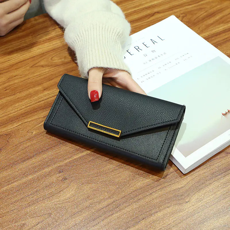 Serena Elegant Clutch