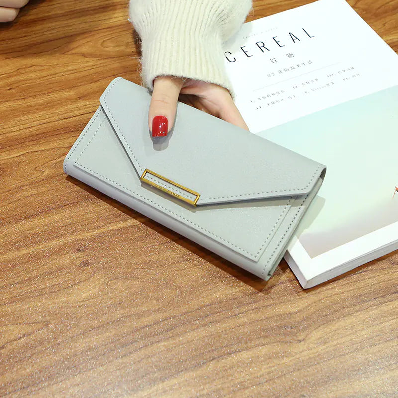 Serena Elegant Clutch