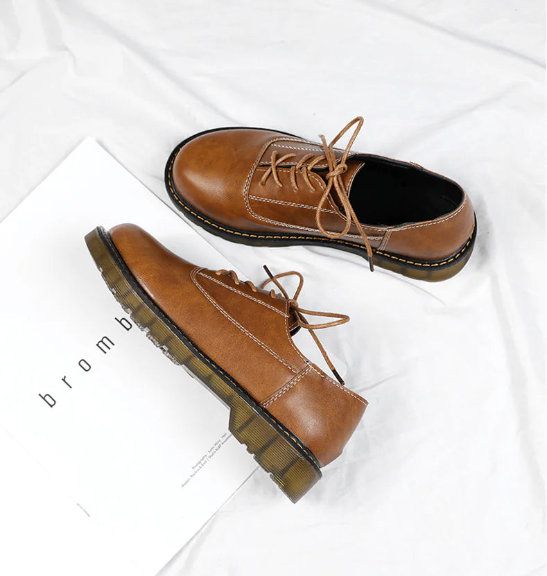 Stylish Retro Black Flat Leather Shoes